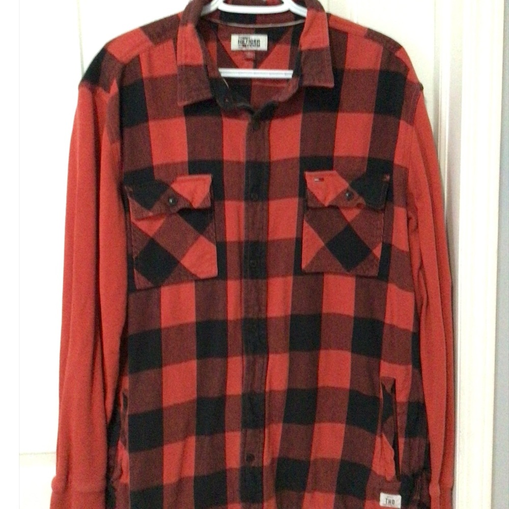 Tommy Hilfiger Red and Black Cuffed Sleeve Button Down Shirt! Sz. XL!